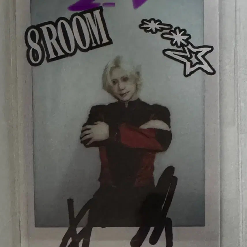 에이티즈 8ROOM 럭드 폴라 여상