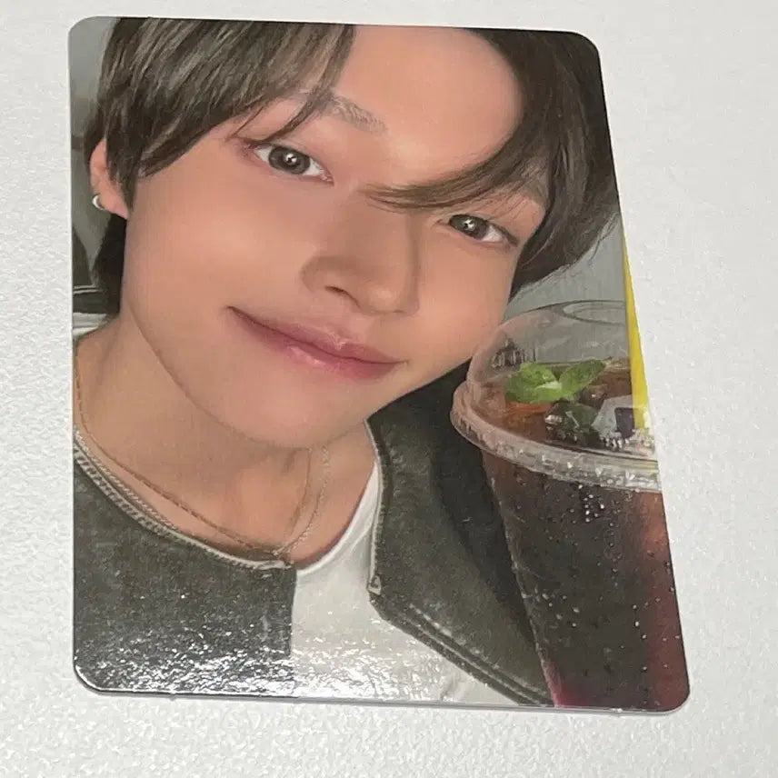 라이즈 메가커피 포카 원빈