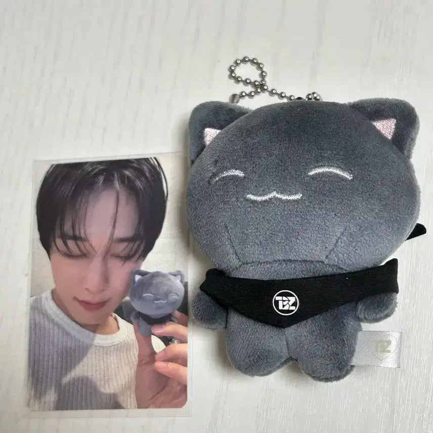 제너레이션 제이 더보이즈 주연 인형 + 포카 양도 (인형파우치 같이드림)