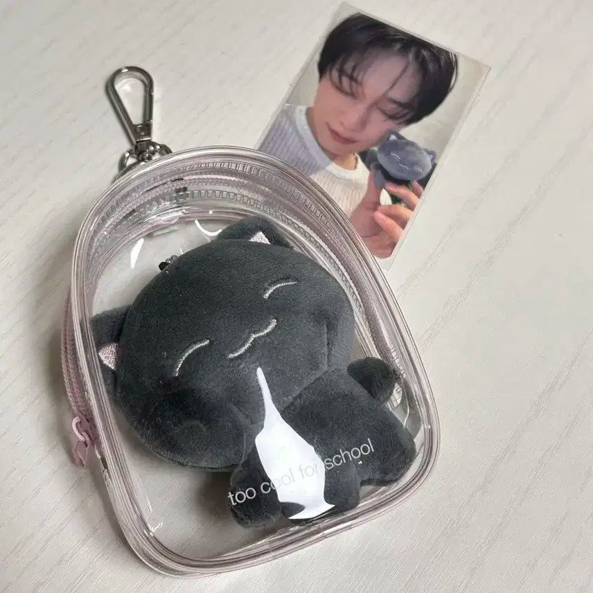 제너레이션 제이 더보이즈 주연 인형 + 포카 양도 (인형파우치 같이드림)