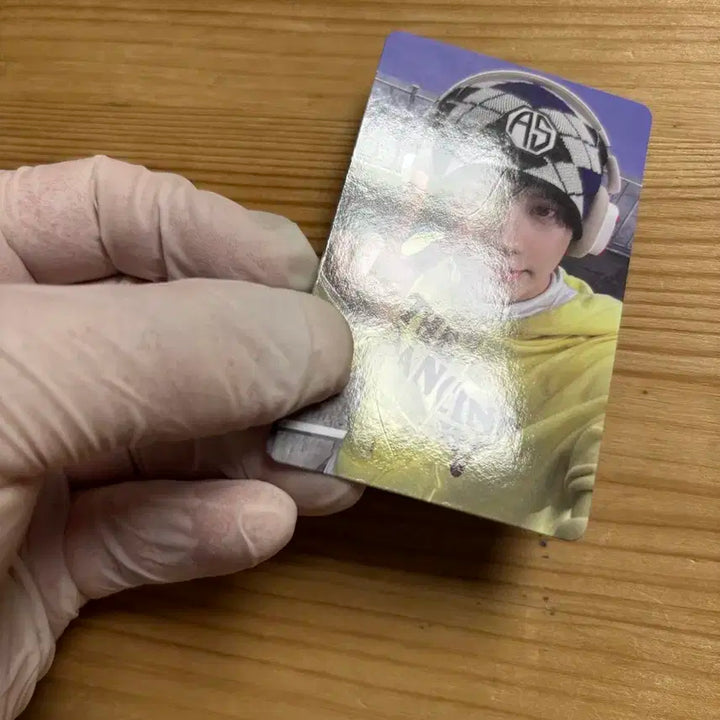 TWS 투어스 플레이 하드 신유 위버스 특전 포카 - 하자 있음