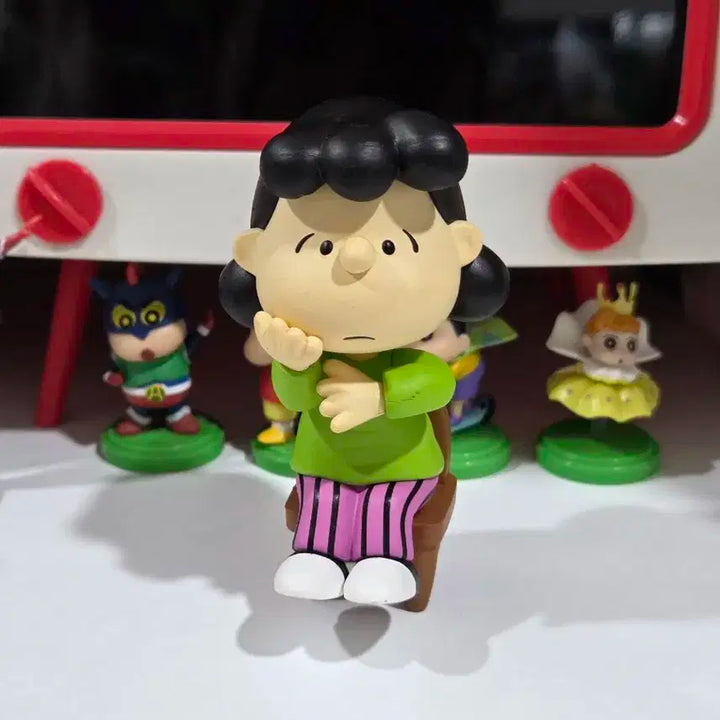 스누피 루시 상담 피규어 (메디콤토이)