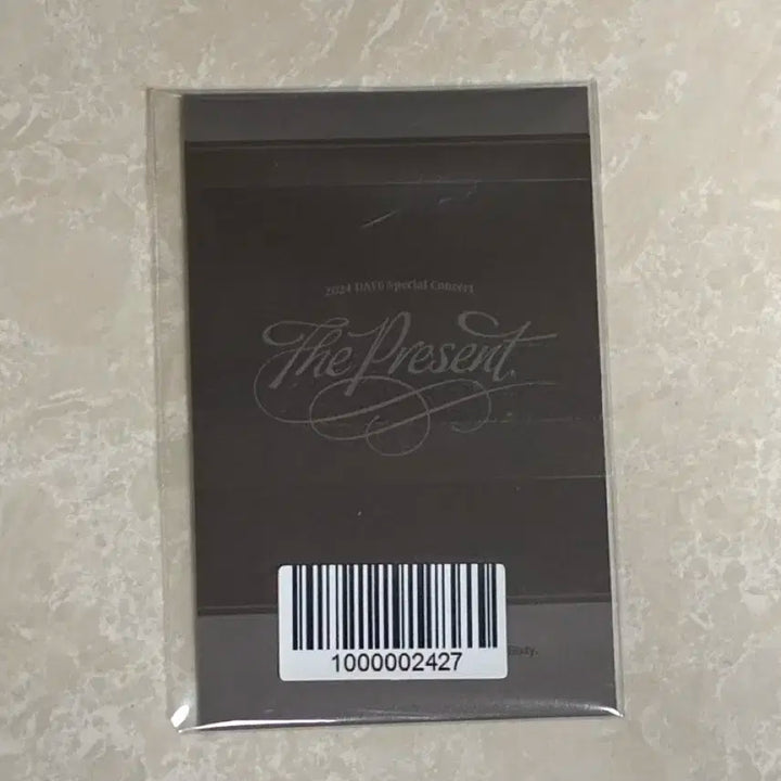 데이식스 자이언트 데니멀즈 원필 포카(미개봉)