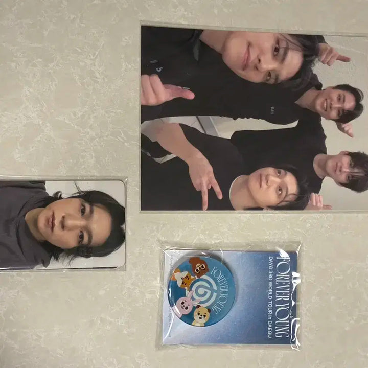 데이식스 포에버영 대구콘 첫콘 입장키트(엽서+포카+그립톡)