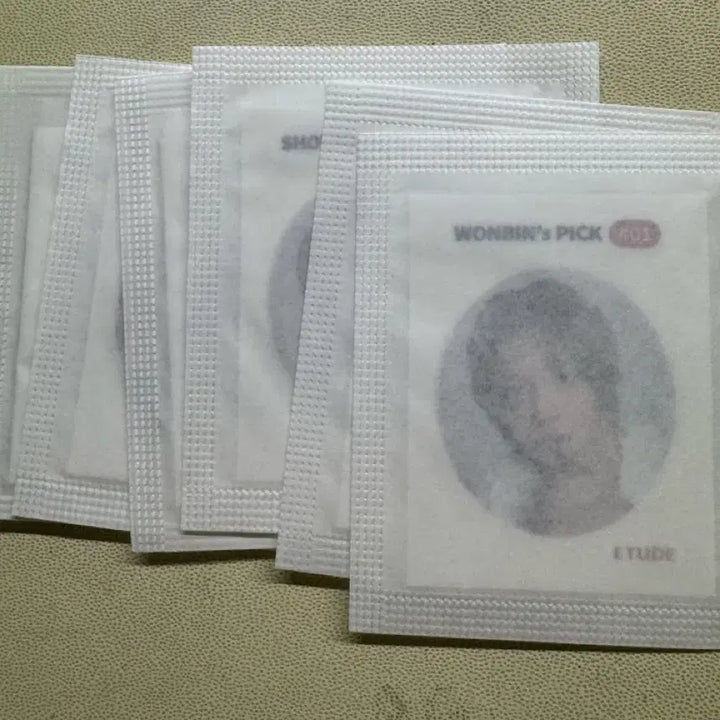 라이즈 에뛰드 특전 띠부실 6set