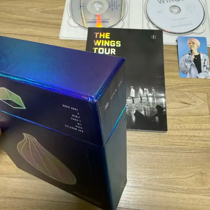 방탄소년단 2017 윙즈투어 dvd(포카 지민)
