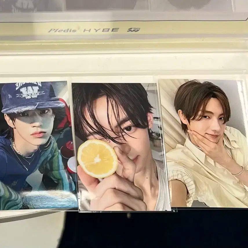 투어스 play hard 팝업 더현대 특전 포카세트