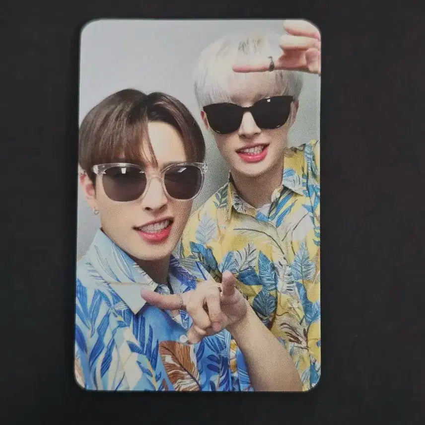 에이티즈 OUTLAW 유닛 홍중 민기 럭키드로우 럭드 포토카드 포카 양도