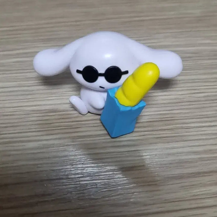 개봉) 시나모롤 아이 가챠 피규어