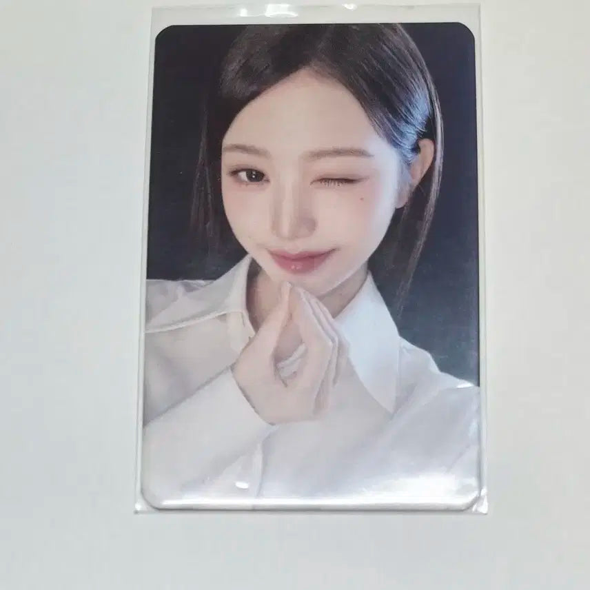 아이브 원영 스탠드카드 판매합니다