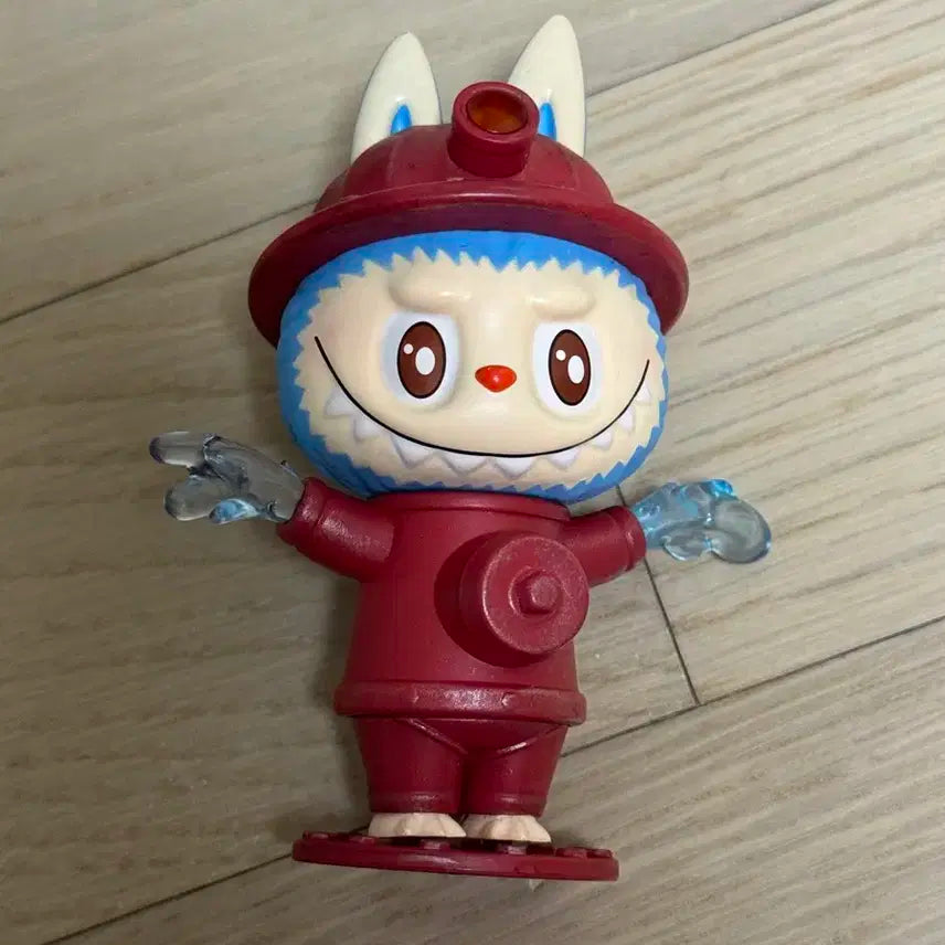 정품 팝마트 popmart 라부부 어설픈 작전 소화전 피규어