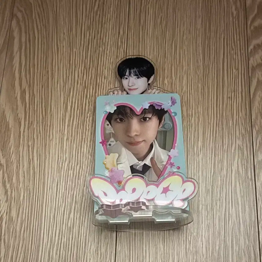 엔시티 위시 팝팝 유우시 아크릴 스텐드 판매합니다