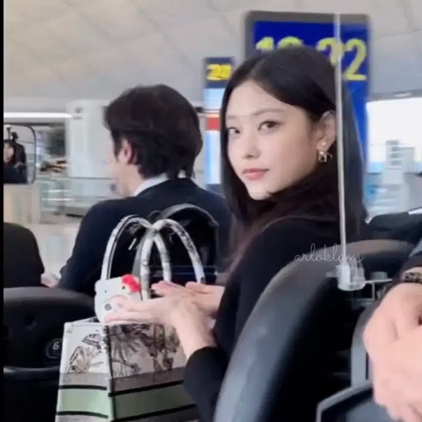 뉴진스 해린 모후산도 키티 모프샌드 모프산도 고양이 인형 mofusand