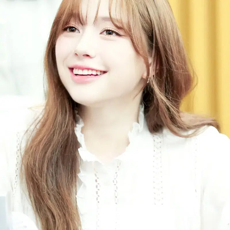 피프티피프티 문샤넬 싸폴 싸인 폴라로이드