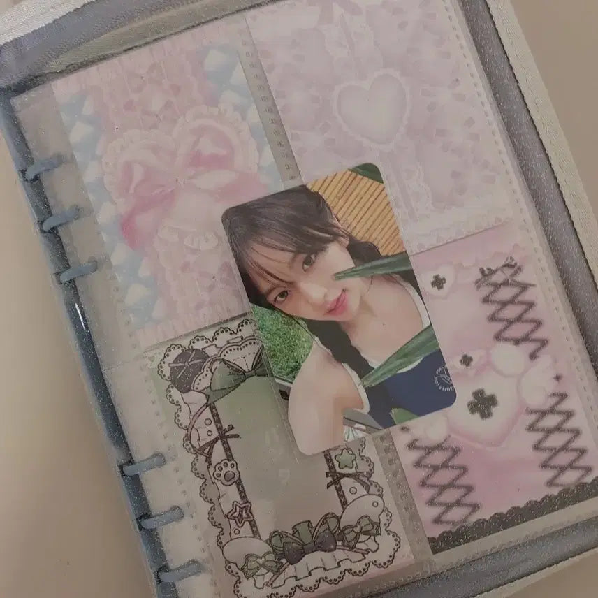 하자 심해서 싸게 팔아요 ) 아이브 안유진 포토북 스스퀘 특전 포카