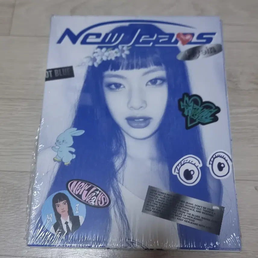 [미개봉]뉴진스-혜인 블루북 앨범(초판 스티커 포함, 살짝하자)