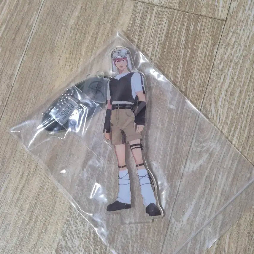 플레이브 밤비 웨포럽 W4L 아크릴 스탠드 개봉 전시품 양도합니다.반