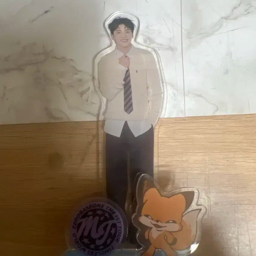 제로베이스원 석매튜 아크릴 팔아요