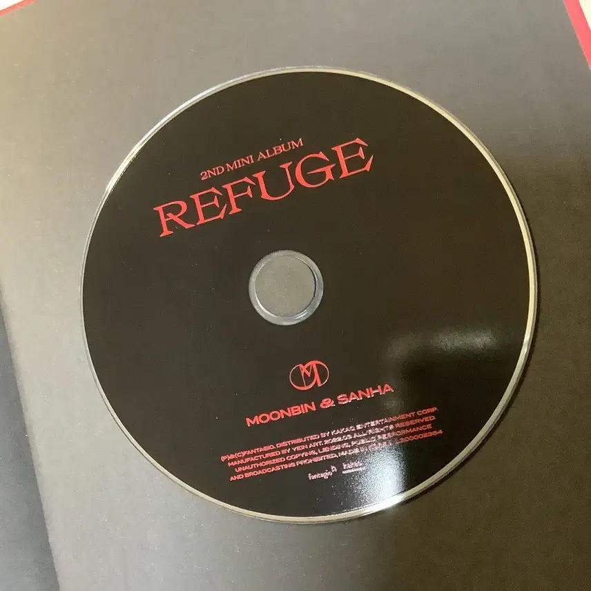 문빈&산하 REFUGE 앨범 (West Ver)