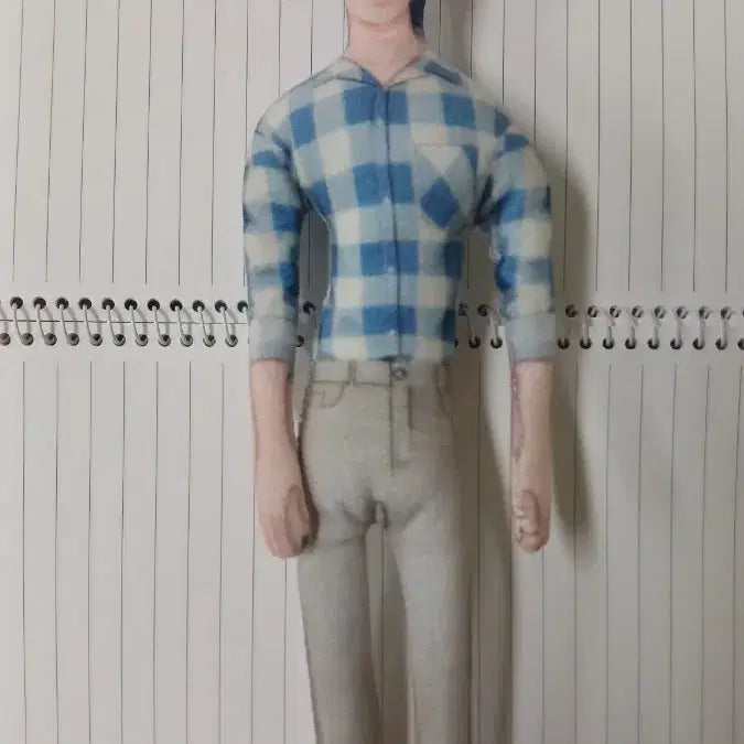 플레이브 남예준 인형