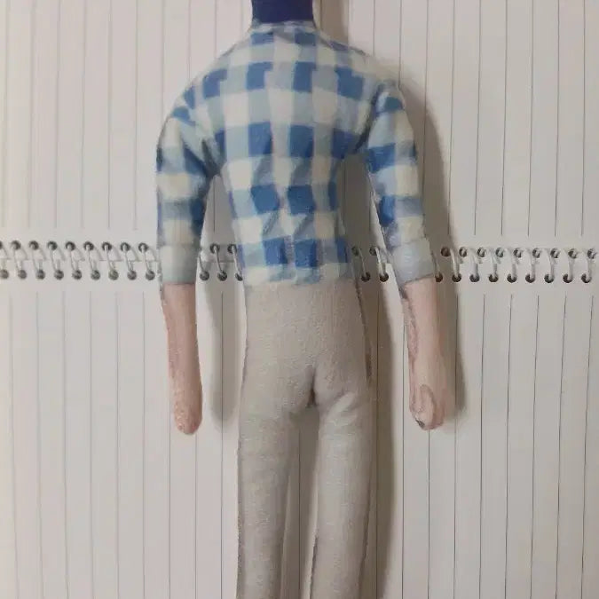 플레이브 남예준 인형