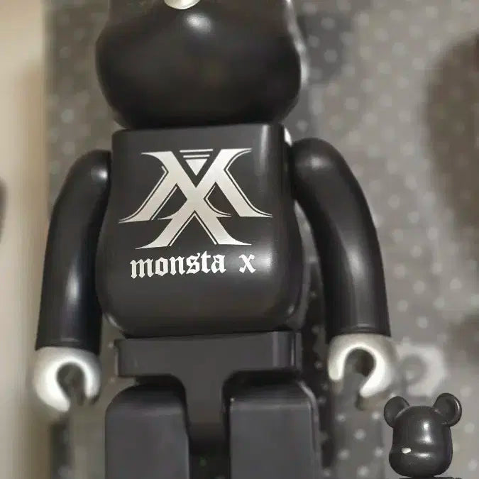 몬스타엑스 베어브릭