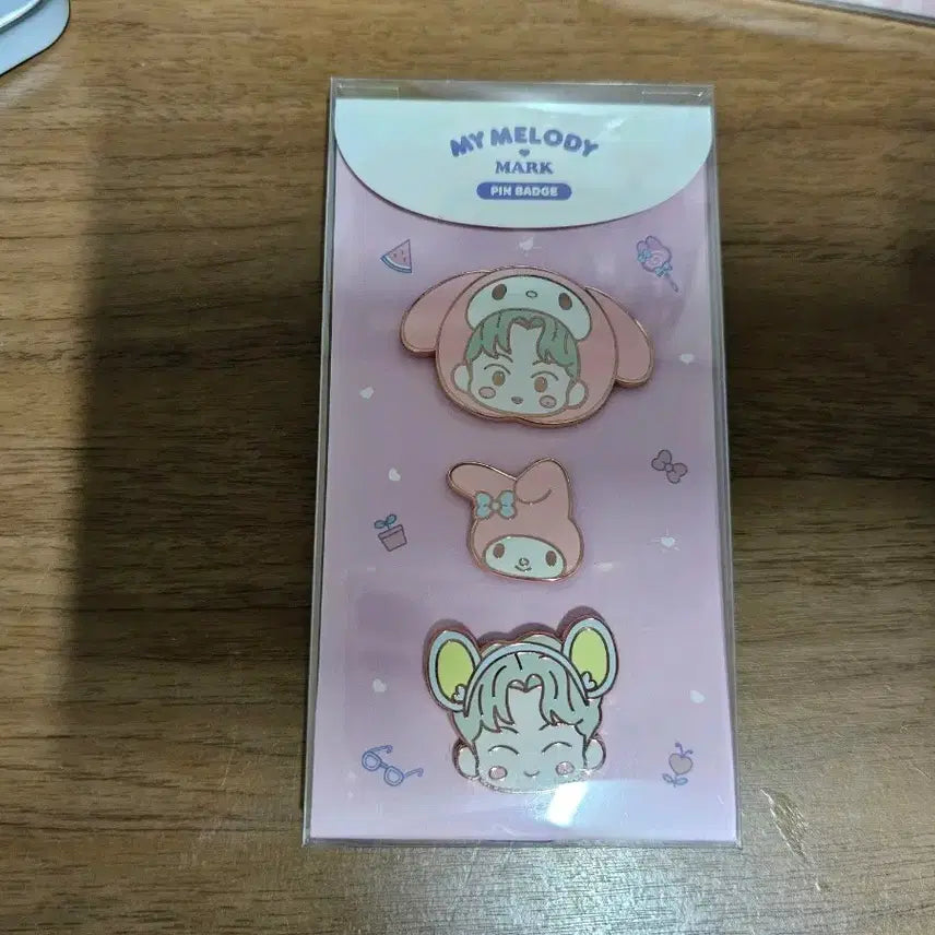 엔시티 마크 산리오 핀 뱃지