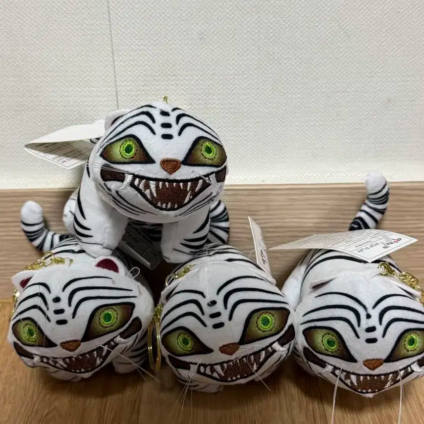 케더헌 골든 호랑이 인형 키링