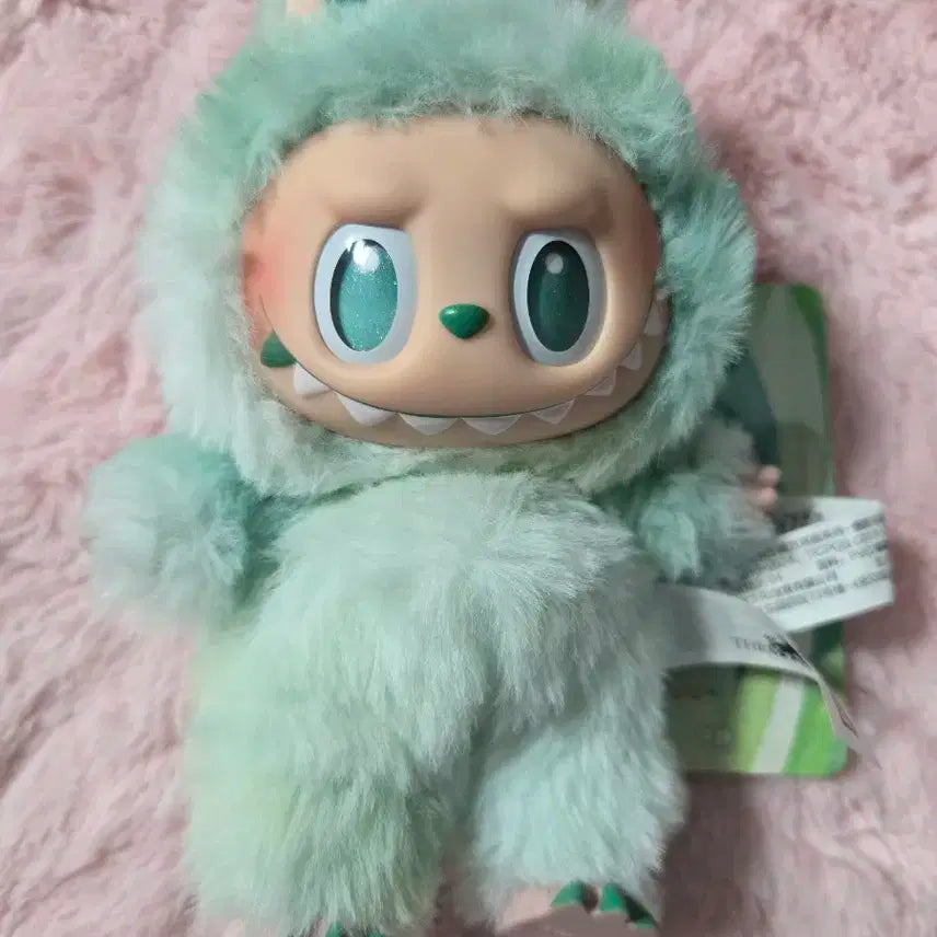 팝마트 라부부 평온 인형입니다