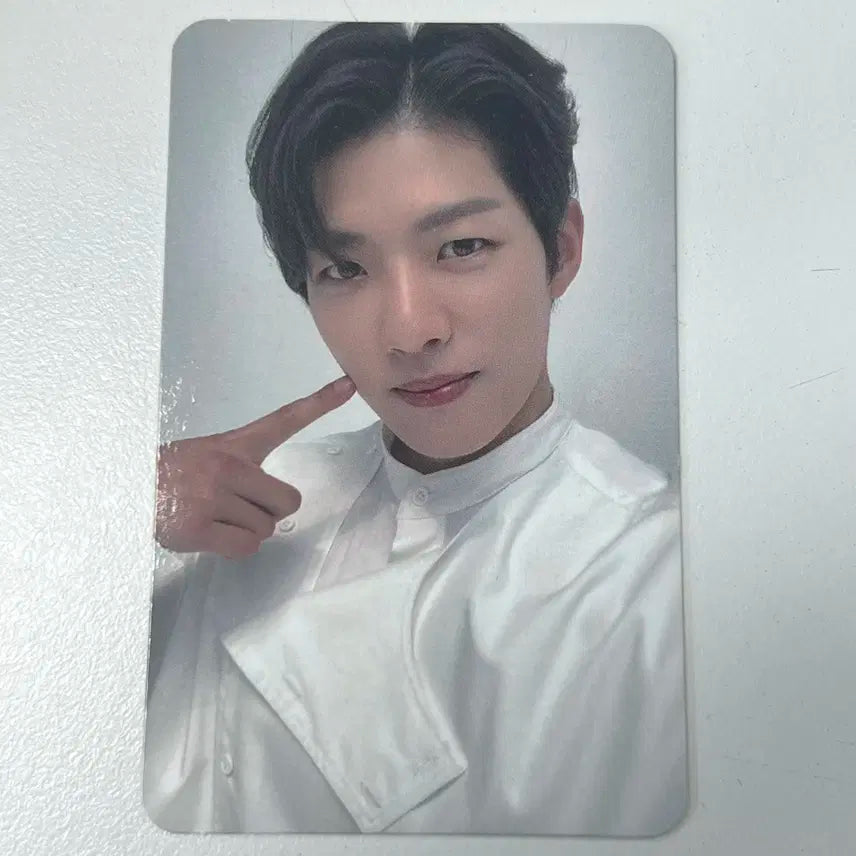 인피니트 성열 BEGIN 포카