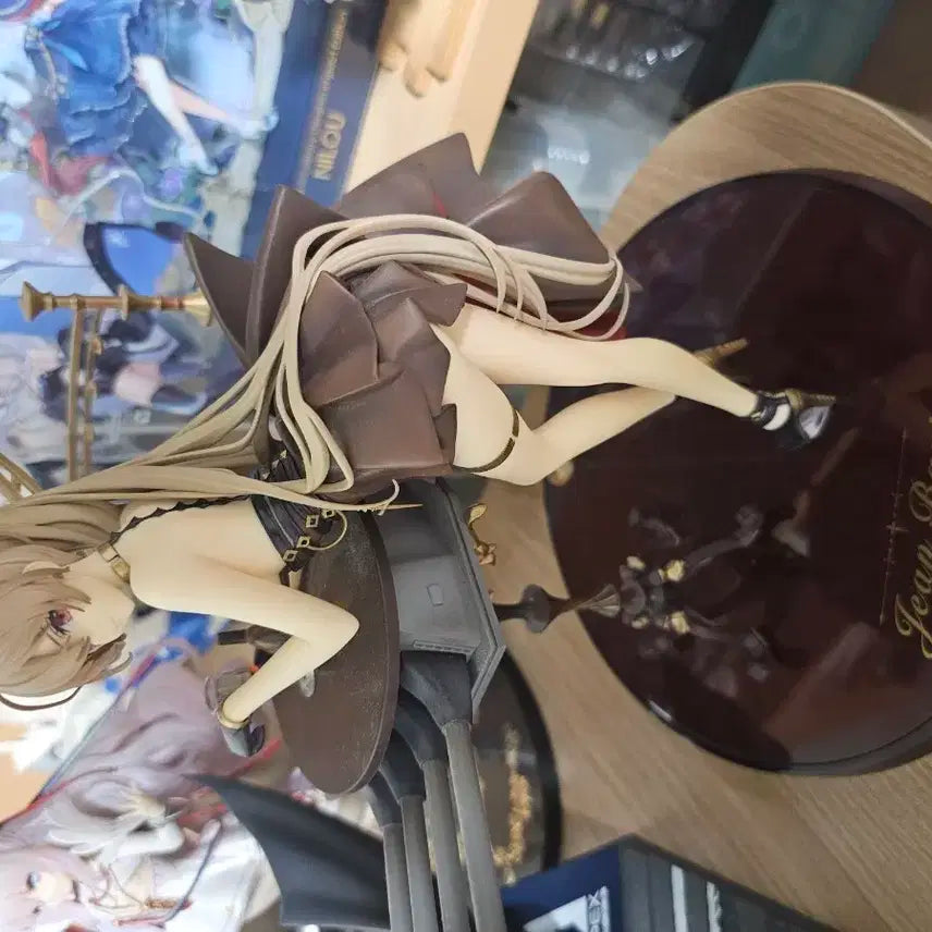 벽람항로 장바르 피규어