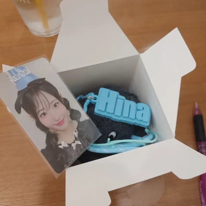 QWER 락보이스 키링 (히나+마젠타) 확정 세트