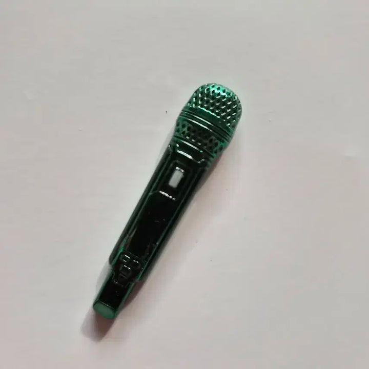 BTS 마이크뱃지 (RM, V)