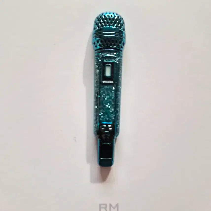 BTS 마이크뱃지 (RM, V)