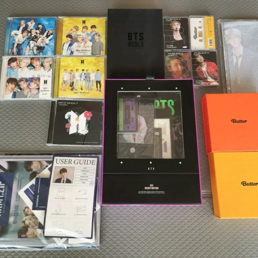 BTS 굿즈 세트(앨범,테이프, 포토카드 등)