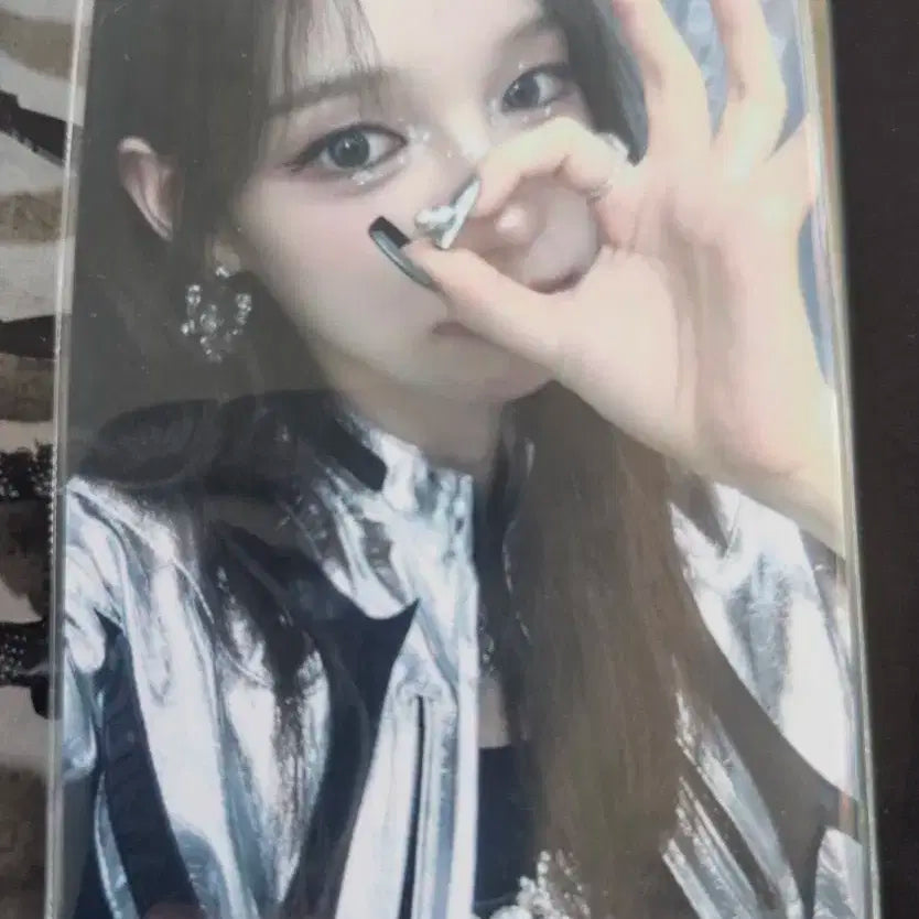 이즈나 유사랑 맘마미아 3주차 공방포카 양도합니다.