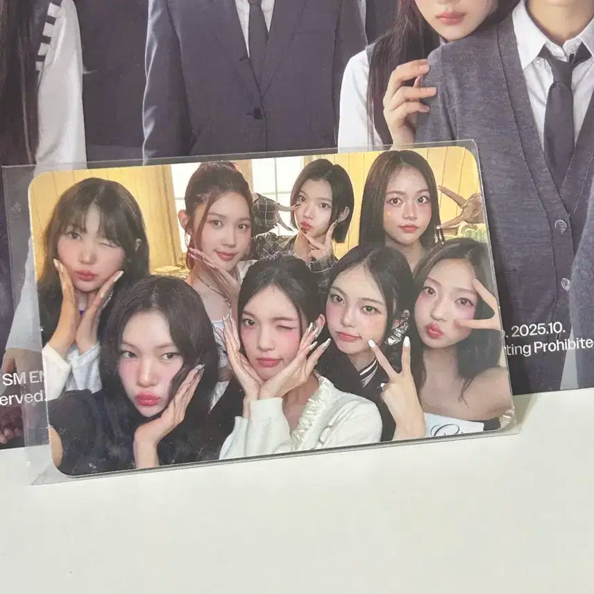 하츠투하츠 Focus 단체 포카 판매 합니다