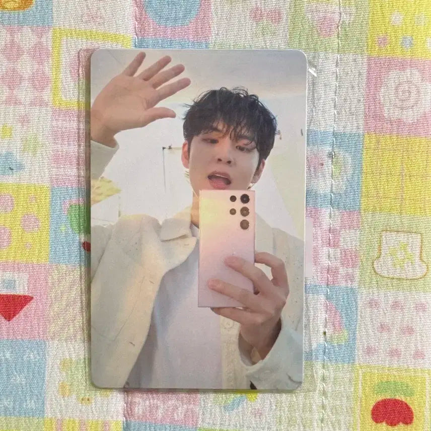 데이식스 원필 피어텐 4만원 포카