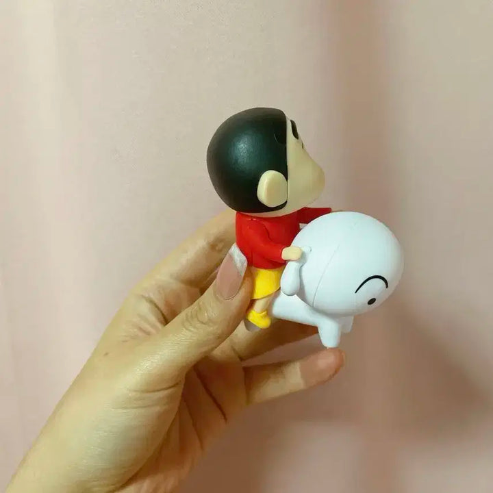 흰둥이 타고 있는 짱규 피규어