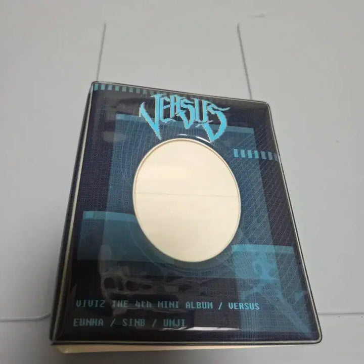 VIVIZ 비비지 VERSUS 포토카드 앨범