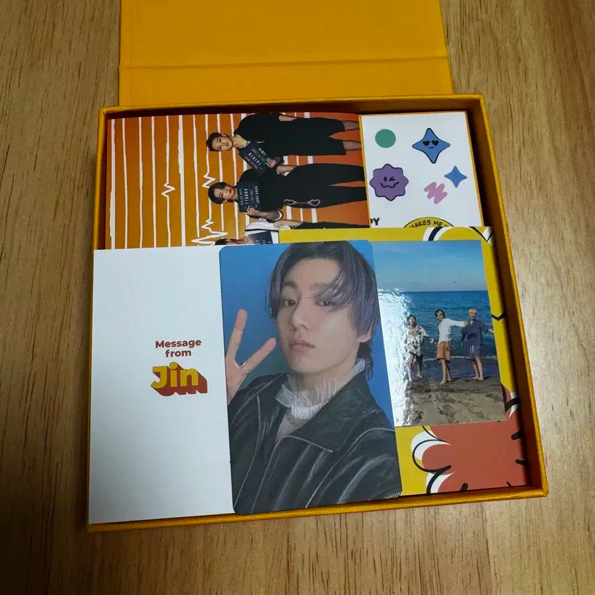 방탄 버터 앨범 + 특전 (메탈뱃지) + 포스터2