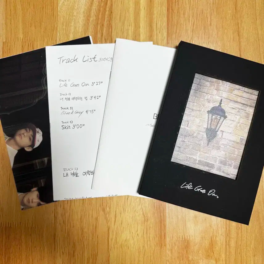 방탄 BE 앨범 + 노트 + 특전 (윤기)