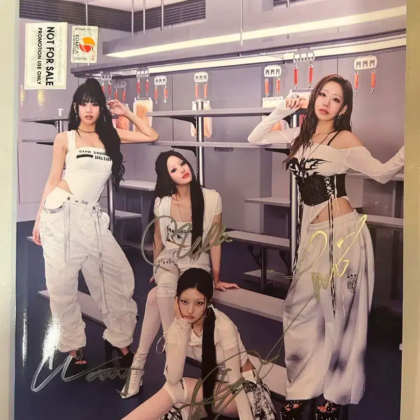(비매)키스오브라이프 친필 메시지 앨범 싸인 앨범 사인 앨범