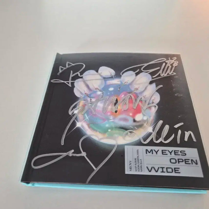 MEOVV (미야오) 싸인앨범