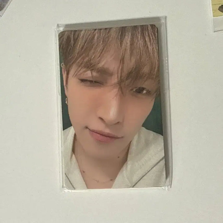 에이티즈 8room 스탬프 미션 포카