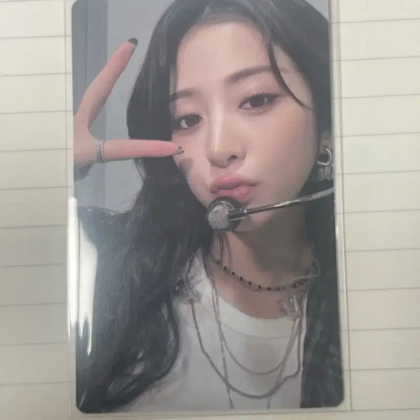 르세라핌 허윤진 언포기븐 포카 판매