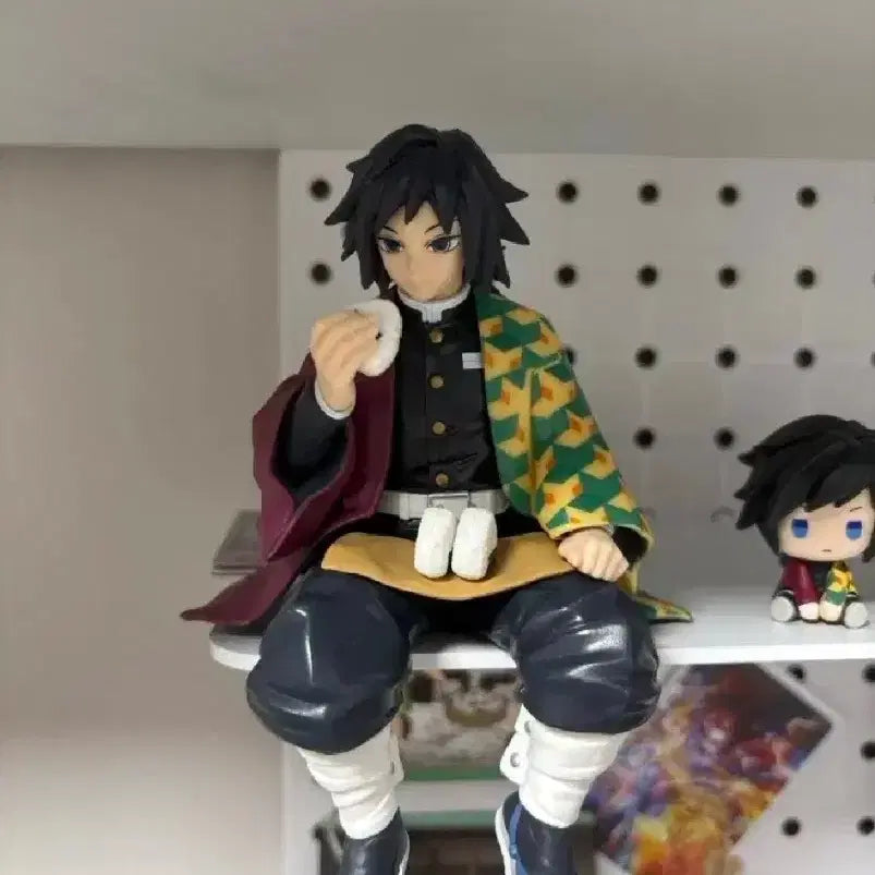 귀칼 주먹밥 토미오카 기유 피규어