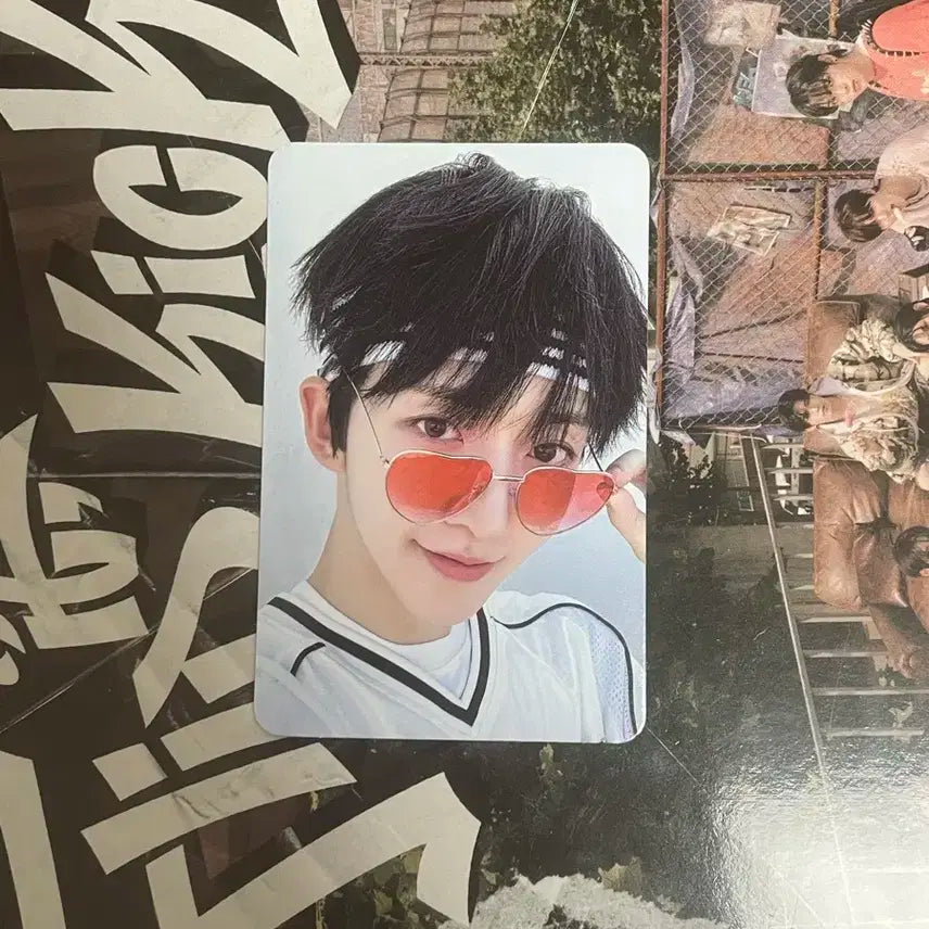 킥플립 동현 포카 양도