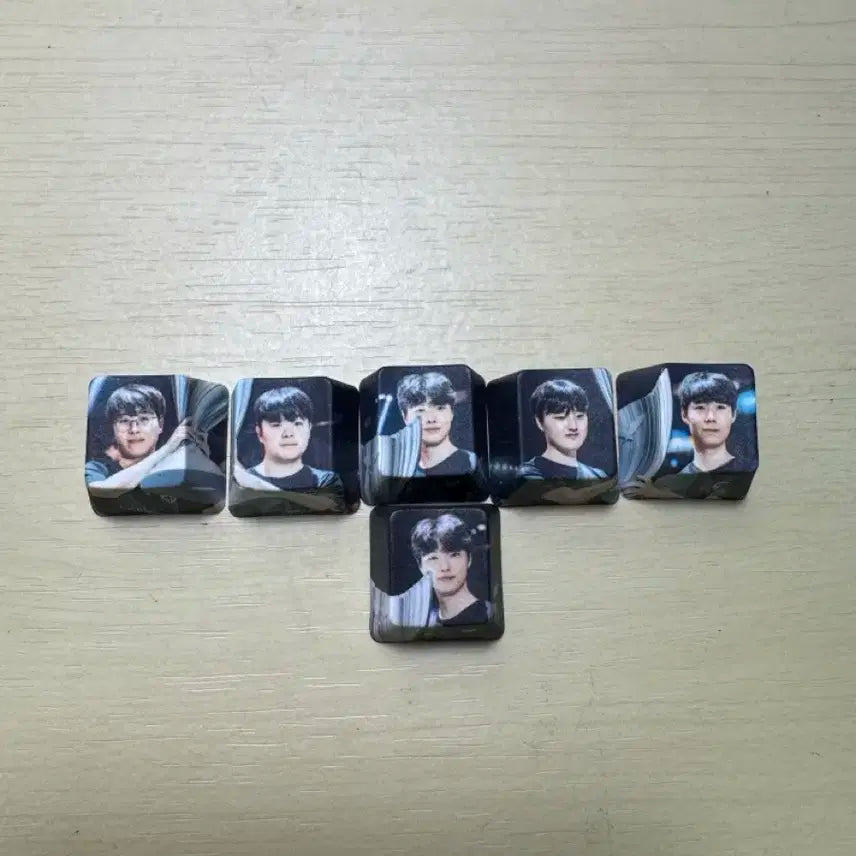 24 젠지 키캡 팝니다