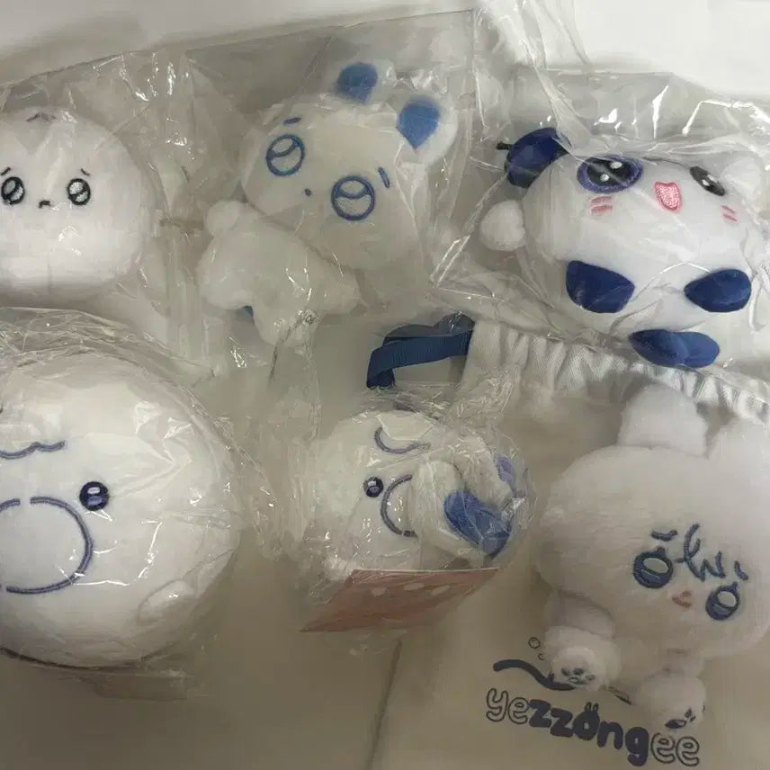 플레이브 예준 인형 만두쭌 말랑플브 꾸야 예쫑